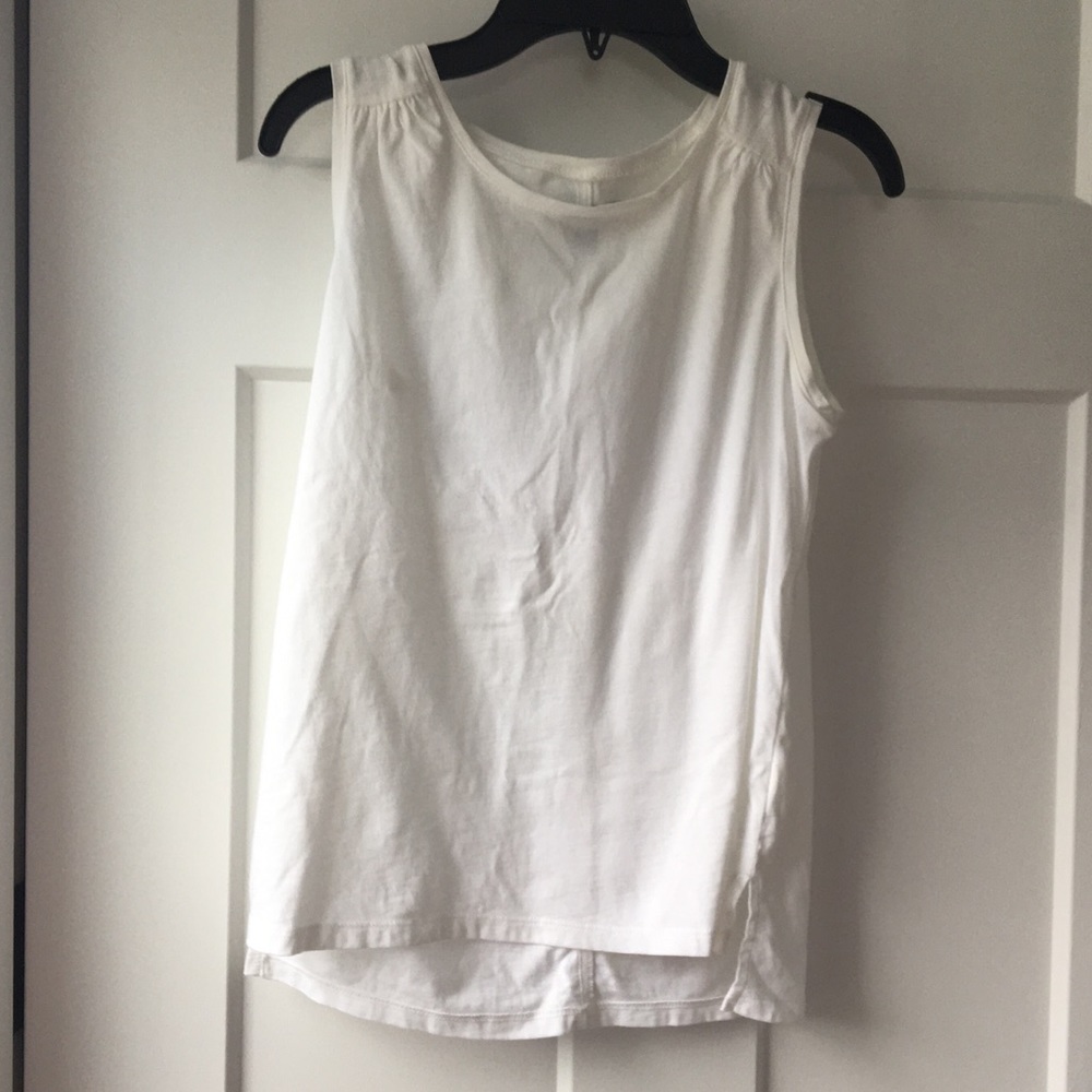 GIRLIE BUNDLE 💞 Girls White tank